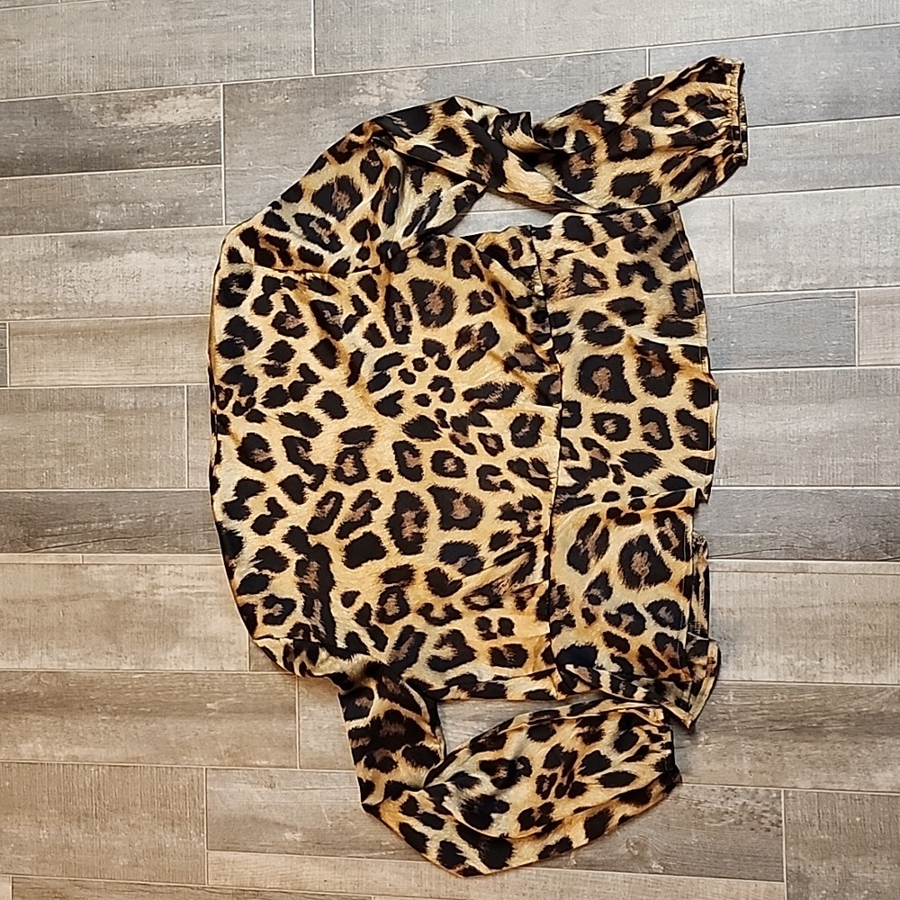 Fashion Nova brand cropped jacket - Picture 10 of 11